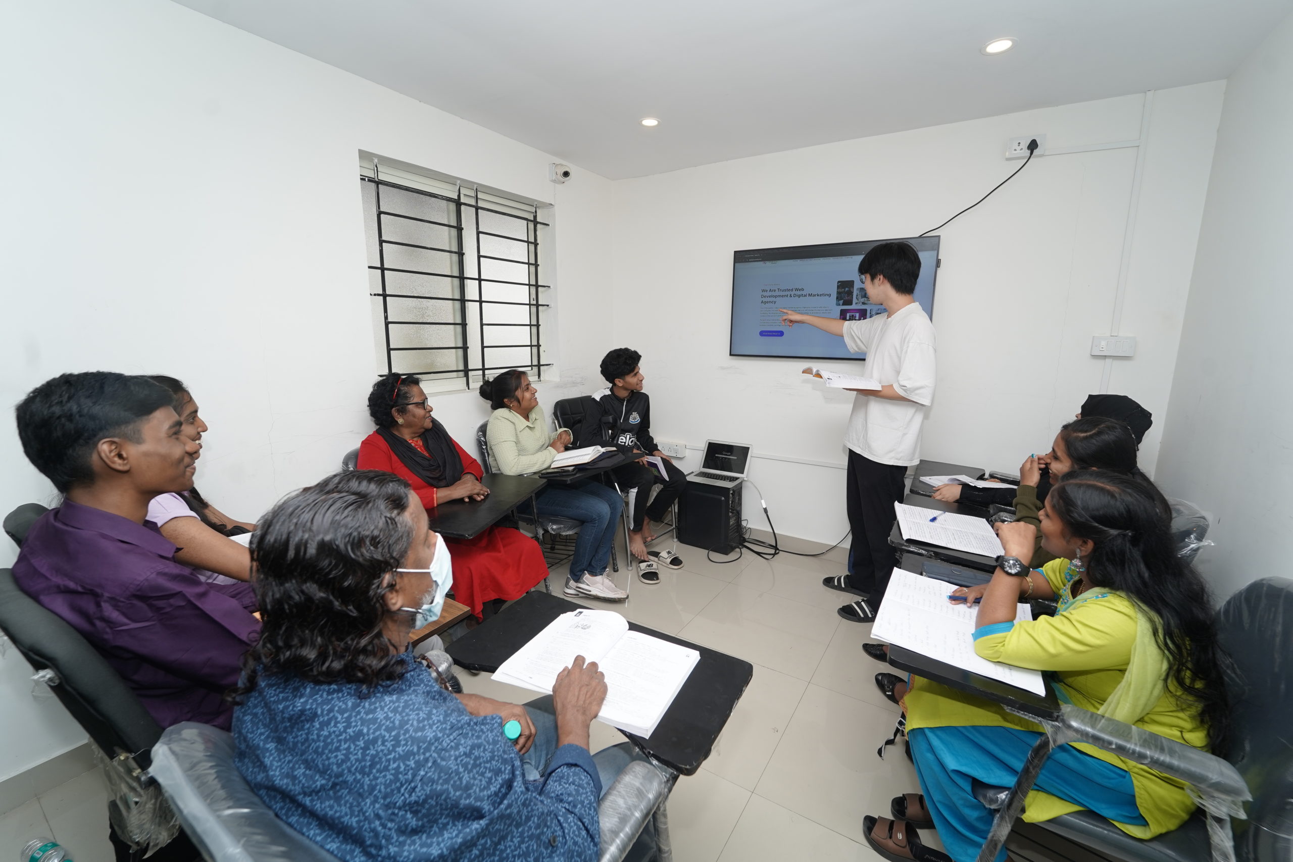 語学学校の授業風景